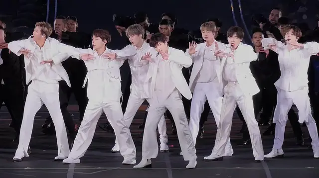 K-pop — 1